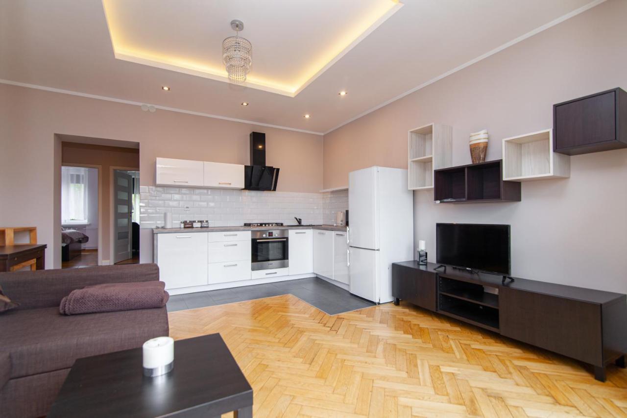Apartamenty Bialystok - Swietojanska 4 Exteriör bild